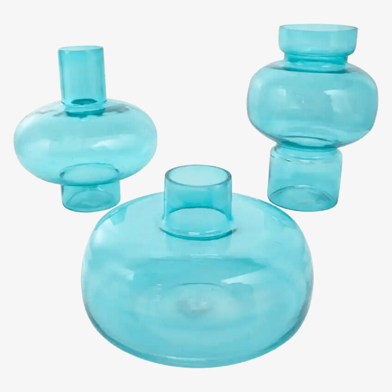 Jarrón-redondo-vidrio-azul-Novogratz-diferentes-formas-tamaños